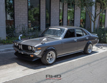 Load image into Gallery viewer, 1976 Toyota Corona Mark II
