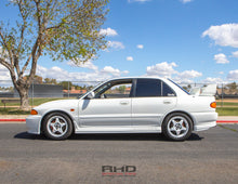 Load image into Gallery viewer, 1995 Mitsubishi EVO III GSR *SOLD*
