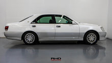 Load image into Gallery viewer, 1999 Toyota Crown Athlete V *SOLD*