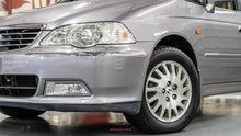 Load image into Gallery viewer, 2000 Honda Odyssey