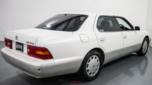 Load image into Gallery viewer, 1997 Toyota Celsior (WA)
