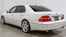 Load image into Gallery viewer, 2001 Toyota Celsior