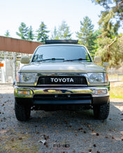 Load image into Gallery viewer, 1996 Toyota Hilux Surf *SOLD*