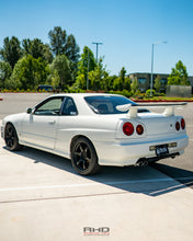 Load image into Gallery viewer, 1998 Nissan Skyline R34 GTT *SOLD*