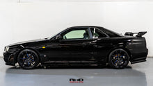 Load image into Gallery viewer, 1998 Nissan Skyline GTT *SOLD*