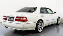 Load image into Gallery viewer, 1999 Nissan Cima V8
