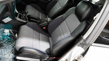 Load image into Gallery viewer, 2001 Subaru Legacy Blitzen