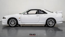 Load image into Gallery viewer, 1995 Nissan Skyline R33 GTR *SOLD*