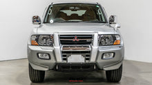 Load image into Gallery viewer, 2001 Mitsubishi Pajero Long Exceed Ⅱ