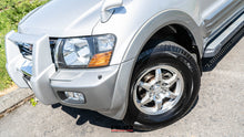 Load image into Gallery viewer, 2001 Mitsubishi Pajero Long Exceed Ⅱ *SOLD*