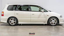 Load image into Gallery viewer, 2000 Honda Odyssey