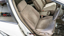 Load image into Gallery viewer, 2000 Honda Odyssey