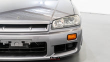 Load image into Gallery viewer, 1999 Nissan Skyline GTT