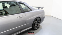 Load image into Gallery viewer, 1999 Nissan Skyline GTT