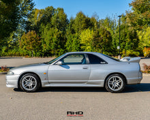 Load image into Gallery viewer, 1998 Nissan Skyline GT-R