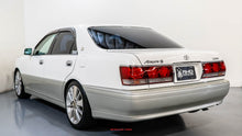 Load image into Gallery viewer, 2000 Toyota Crown Athlete V