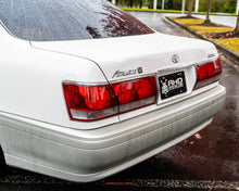 Load image into Gallery viewer, 2000 Toyota Crown Athlete V