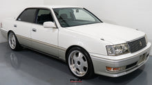 Load image into Gallery viewer, 1997 Toyota Crown *SOLD*