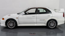 Load image into Gallery viewer, Mitsubishi EVO V *SOLD*