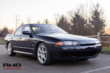 Load image into Gallery viewer, 1990 Nissan Skyline R32 GTS-4 (SOLD)