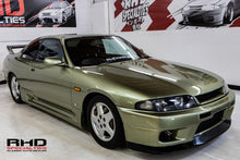 Load image into Gallery viewer, 1995 Nissan Skyline GTS25T (SOLD)