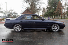 Load image into Gallery viewer, 1990 Nissan Skyline R32 GTS-4 (SOLD)