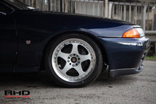 Load image into Gallery viewer, 1990 Nissan Skyline R32 GTR (SOLD)