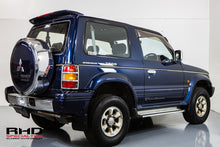 Load image into Gallery viewer, 1995 Mitsubishi Pajero *SOLD*