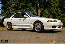 Load image into Gallery viewer, 1989 Nissan R32 Skyline GTST *SOLD*