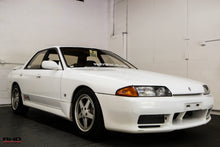 Load image into Gallery viewer, 1989 Nissan R32 Skyline GTST *SOLD*