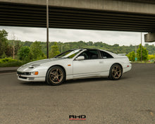 Load image into Gallery viewer, 1995 Nissan Fairlady Z AT *SOLD*