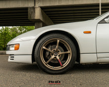 Load image into Gallery viewer, 1995 Nissan Fairlady Z AT *SOLD*