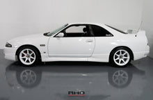 Load image into Gallery viewer, 1995 Nissan Skyline R33 GTS25T TYPE M *Sold*
