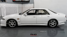 Load image into Gallery viewer, 1993 Nissan Skyline R33 Sedan MT *SOLD*