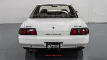 Load image into Gallery viewer, 1989 Nissan Skyline R32 SEDAN *Sold*