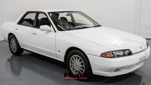 Load image into Gallery viewer, 1989 Nissan Skyline R32 SEDAN *Sold*