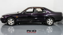 Load image into Gallery viewer, 1993 Nissan Skyline R33 Sedan AT *Sold*