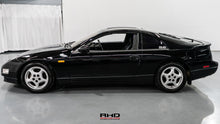 Load image into Gallery viewer, 1992 Nissan Fairlady Z AT *SOLD*