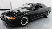 Load image into Gallery viewer, 1992 Nissan Skyline R32 GTST *SOLD*