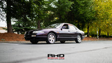 Load image into Gallery viewer, 1993 Nissan Skyline R33 Sedan AT *Sold*