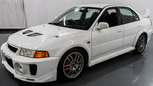 Load image into Gallery viewer, Mitsubishi EVO V *SOLD*