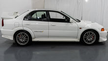 Load image into Gallery viewer, Mitsubishi EVO V *SOLD*