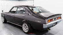 Load image into Gallery viewer, 1976 Toyota Corona Mark II