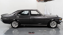 Load image into Gallery viewer, 1976 Toyota Corona Mark II