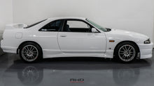 Load image into Gallery viewer, 1996 Nissan Skyline R33 GTS25T Type M *SOLD*