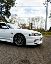 Load image into Gallery viewer, 1996 Nissan Skyline R33 GTS25T Type M *SOLD*