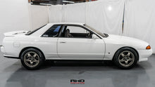 Load image into Gallery viewer, 1990 Nissan Skyline R32 GTST