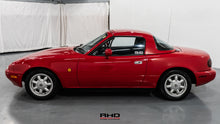 Load image into Gallery viewer, 1990 Eunos Roadster *Sold*
