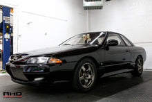 Load image into Gallery viewer, 1991 Nissan Skyline GTS-T RB25 *SOLD*