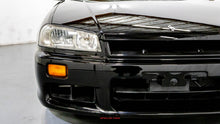 Load image into Gallery viewer, 1998 Nissan Skyline GTT
